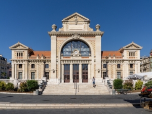 Gare du Sud - food hall in Nice